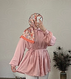 Pileli Saten Gömlek